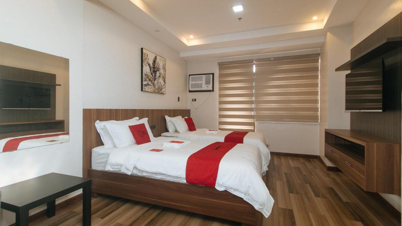 Reddoorz Plus @ Bez Tower And Residences San Juan San Juan  Dış mekan fotoğraf