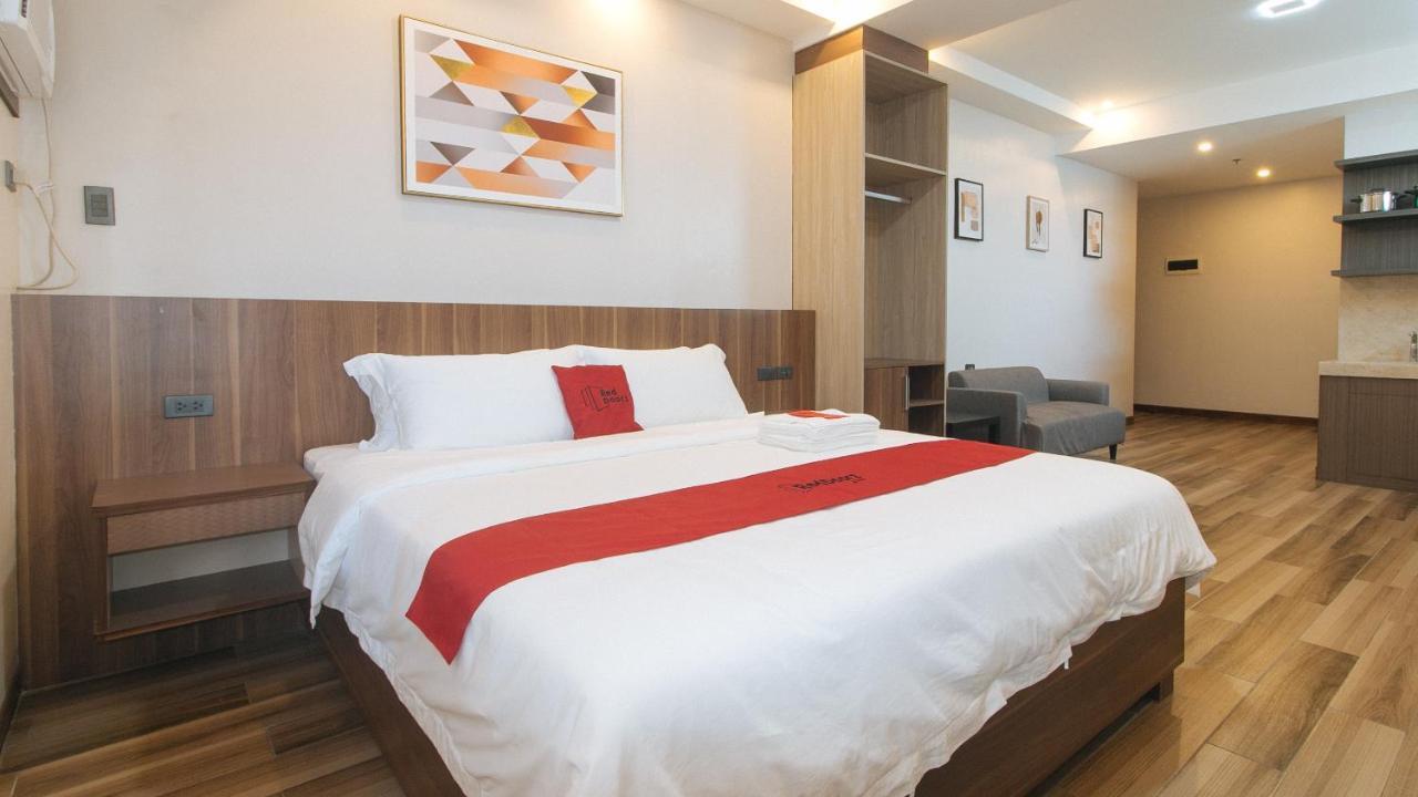 Reddoorz Plus @ Bez Tower And Residences San Juan San Juan  Dış mekan fotoğraf