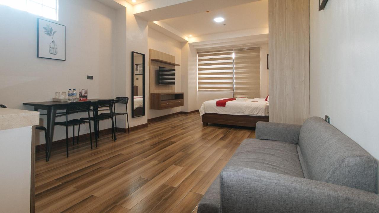 Reddoorz Plus @ Bez Tower And Residences San Juan San Juan  Dış mekan fotoğraf