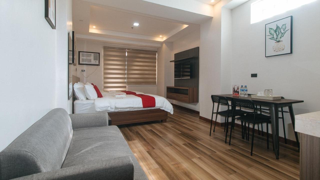 Reddoorz Plus @ Bez Tower And Residences San Juan San Juan  Dış mekan fotoğraf