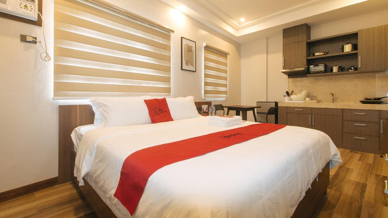 Reddoorz Plus @ Bez Tower And Residences San Juan San Juan  Dış mekan fotoğraf