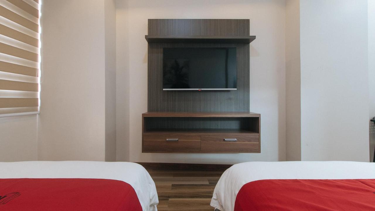 Reddoorz Plus @ Bez Tower And Residences San Juan San Juan  Dış mekan fotoğraf
